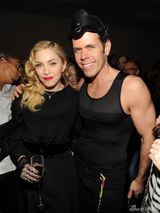 组图：麦当娜微电影首映 与前夫肖恩-潘合影