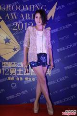 组图：贾乃亮当奶爸有难度 何洁谈释小龙超尴尬