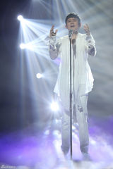 组图：歌手2邓紫棋变嘻哈女孩 动力火车首登场