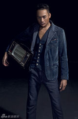 组图：高虎油画式写真 文艺嬉皮男掀潮男时尚