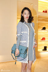 组图：白百何娇俏红唇造型出席活动 受品牌青睐