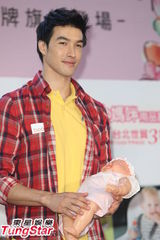 组图：锦荣向蔡依林昭告 未来想生男娃