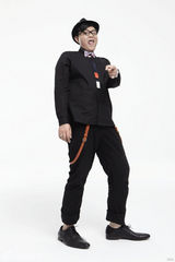 组图：耀乐团宣传写真曝光 黑色系颠覆传统视觉