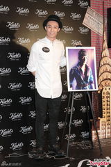 组图：吴千语揭林峰睡姿写真 反驳贪慕虚荣论