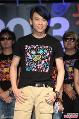 组图：陶喆出席金曲揭幕 澄清与吴克群无心结