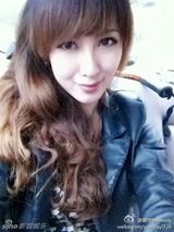 组图：北大校花赢选美冠军 浓妆照引热议