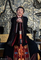 组图：《龙门镖局》郭京飞分饰斗眼皇帝有深意