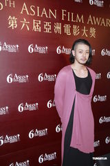 组图：倪妮出席传媒招待会 日本女星香里奈欲变打女