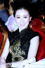 组图：亚姐决赛现场玉腿酥胸 艺术生扎堆汤加丽助阵 