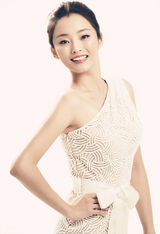 组图：巍子刘芊含戏里夫妻戏外默契自然流露