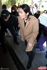 组图：萧敬腾开心出庭欲讨公道 盼揪出幕后主使