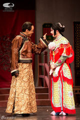 组图：《风雪夜归人》首演 余少群程莉莎演绎凄恋