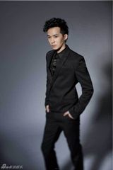 组图：型男组合Aone天下服装大片