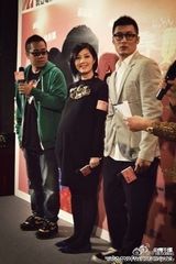 组图：杨千嬅微博大肚日记