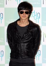 高清图：柳时元幸福婚礼 姜虎东柳真等到场祝福