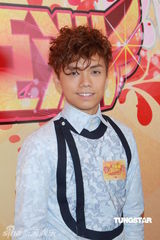 组图：郭书瑶井柏然牵手献唱亚视 张敬轩盼解封