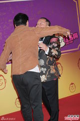 组图：刘嘉玲短裙丰腴现身 黎明憔悴祝寿曾志伟