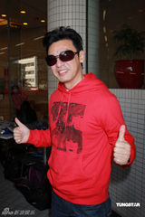 幻灯图集：钟镇涛范姜喜添小女 重7.2斤母女平安