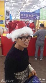 组图：众星欢乐庆圣诞 Angela可爱林志玲性感