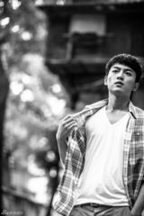 组图：陈晓【演员】青葱十八岁 格子衫演绎青春怀旧风