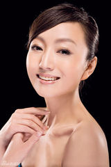 高清图：索妮拍星空梦幻写真 素裙黑装炼就成熟女人