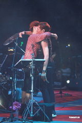 组图：张学友林子祥等助阵太极乐队演唱会