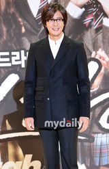 组图：裴勇俊朴振英携手 制作新剧《Dream High》