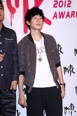 组图：林俊杰获票选人气男艺人 谢谢周杰伦相挺