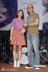 组图：王若琳发新片 爸爸感性站台Joanna泪崩大哭