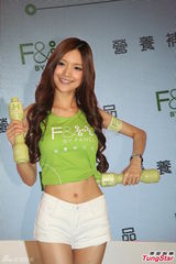 组图：叶熙祺否认患病 闻郭富城生日送祝福