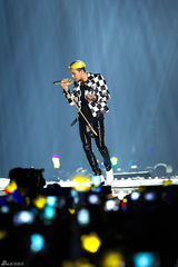 组图：G-DRAGON包揽2013MAMA四奖创佳绩