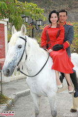 组图：郭羡妮计划明年再造人 陈锦鸿为儿子功课停工