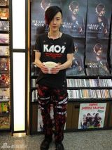 组图：黄义达新专辑台北签唱 自曝食量大