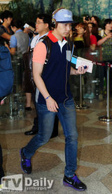 组图：SJ少女时代EXO等赴京录制中韩歌会