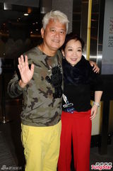 组图：陈百祥庆63岁生日 笑称与王维基有缘