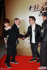 组图：林子祥《十分熹祥》记者会黄柏高捧场
