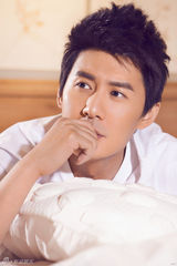 组图：张天其生活写真 散发慵懒随性气息