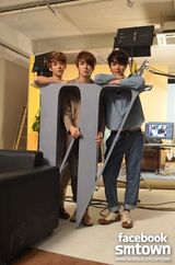 组图：韩国组合SHINee与f(X)等写真影像曝光