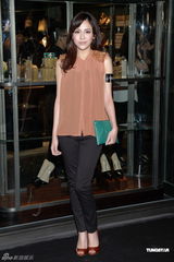 组图：庄思敏杨峥盛装亮相 Jessica C出席品牌活动