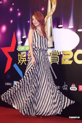 组图：柯震东萧亚轩同场不同台 蔡依林恐吓媒体