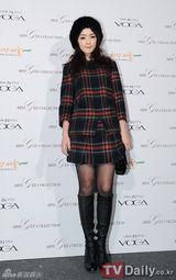 组图：郑柔美李允智靓装出席首尔时尚周