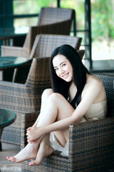 组图：女星孟茜夏日清凉写真 诠释性感优雅