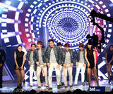 组图：神话与泰蒂徐热唱音乐节目 4minute夺冠