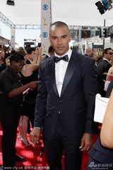 组图：《犯罪心理》主演塞玛-摩尔亮相