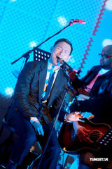 幻灯：张学友推全新大碟 因版税问题或将被无线封杀