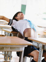 组图：NMB48渡边美优纪性感照集合 雪乳诱人