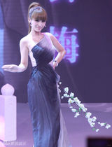 组图：《画壁》全球首映 柳岩歌舞全能大秀才艺