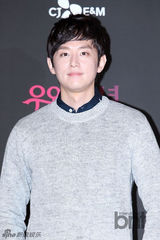 B1A4真英安善英等出席《优雅的女人》发布会