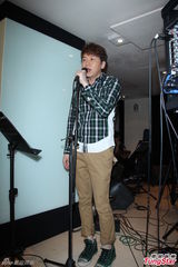 组图：洪敬尧演唱会彩排 卢广仲送木耳汁力挺