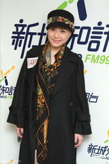 组图：Twins宣传新专辑阿娇否认被黎国辉追求